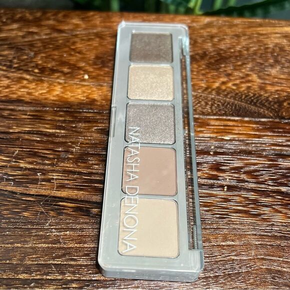 Mini Glam Eyeshadow Mini Glam Eyeshadow Palette in Neutrals. NIB! - Picture 9 of 12